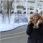 Sono una neolaureata in Lettere Classiche presso l'Università di Roma, Tor Vergata. Ho conseguito il mio titolo in tempi record e la mia giovane età mi consente di creare un rapporto unico con gli adolescenti per l'insegnamento di materie ostiche come il